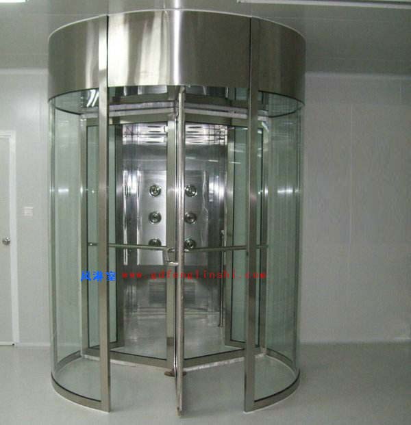自動旋轉(zhuǎn)門風淋室圖片