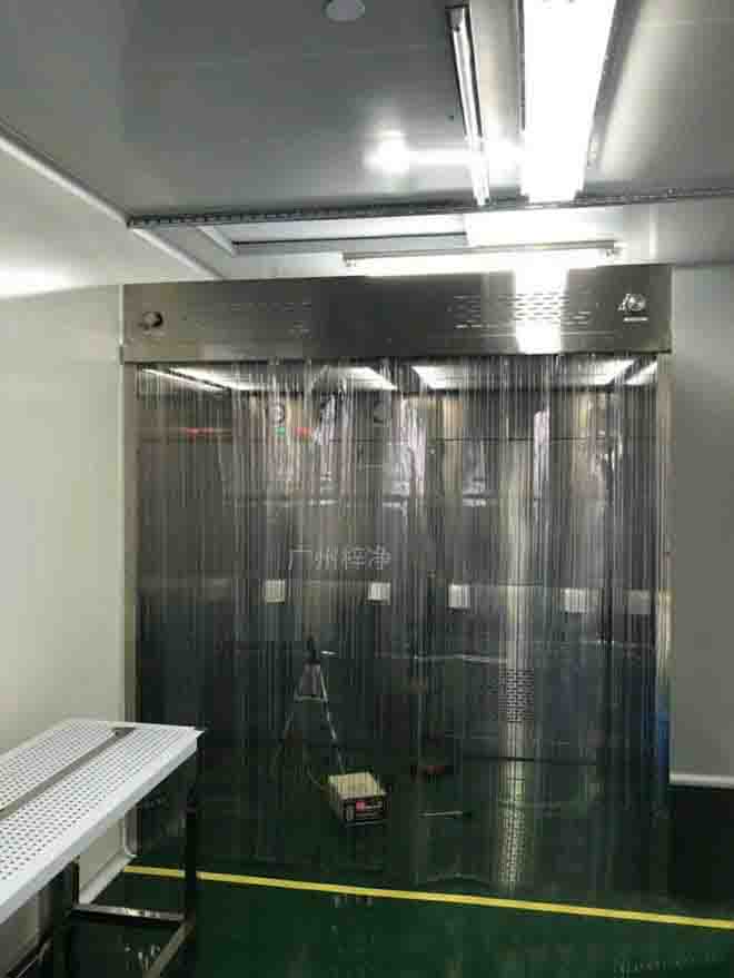 負壓稱量罩結構圖由初效、中效、高效、風機等部件組成