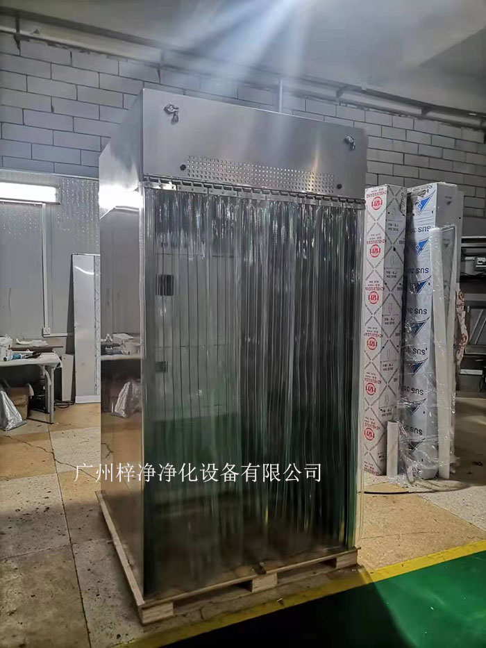 可移動式垂直簾層流罩制作現(xiàn)場實(shí)拍圖 可移動式垂直簾層流罩制作現(xiàn)場實(shí)拍圖