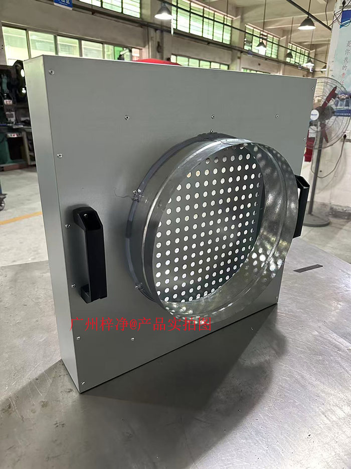 可更換式一體化高效送風(fēng)口安裝現(xiàn)場實拍圖