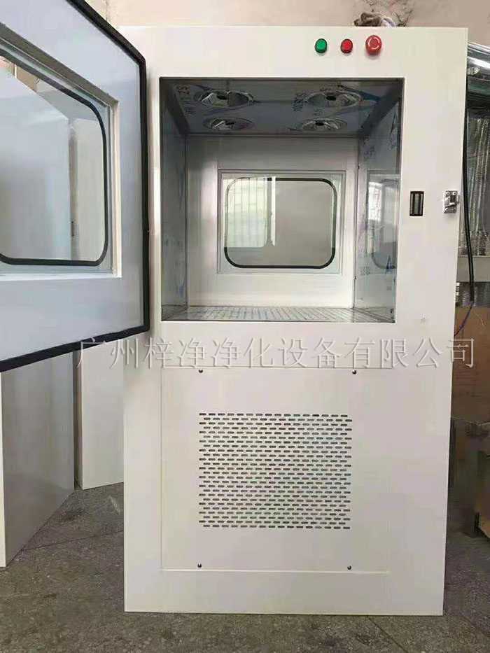 風淋傳遞窗在醫(yī)療器械生產(chǎn)環(huán)境中的應(yīng)用